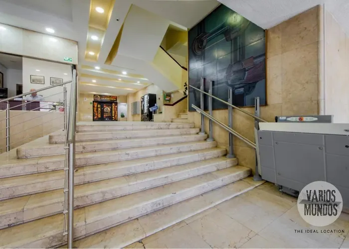 Malasaña moderna para 6, descubre San Bernardo 20 E3